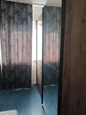 Caut 2 colege de apartament - imagine 4