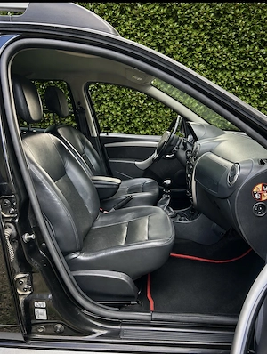 Dacia Duster 1.5 diesel an fabricație 2013 - imagine 2