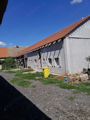 Vand complex imobiliar in Deta,zona centrala - imagine 2