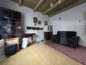 Casa traditionala din caramida in satul Anghelus - imagine 8