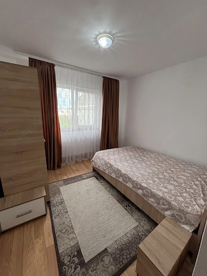 Două camere,decomandat,etaj intermediar zona Canta-Păcurari,CT,AC,liber