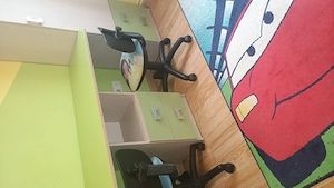 Vând pat dublu pt copii covor birou perdea toate pt camera copiilor stare impecabila
