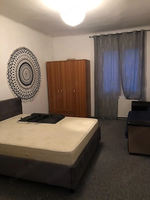 Proprietar - Calea Victoriei - Garsonieră 35 mp - Parcare - AC - 420 euro 