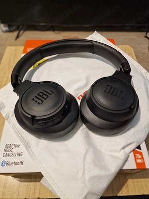 Casti JBL Tune 770nc