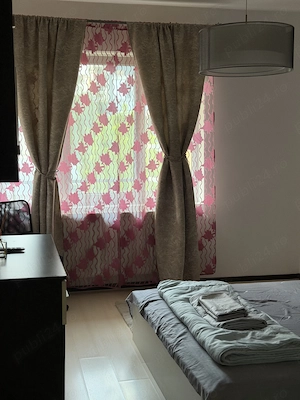 Închiriez apartament  - imagine 3