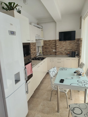Închiriez apartament bloc nou Berceni,poziție stradală ,prima inchiriere