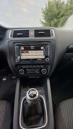 Jetta 1,6 TDI 105 CP 2011 - imagine 8