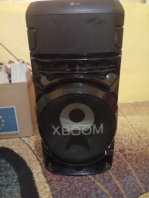 boxa aproape noua 