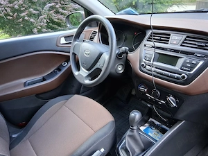 Hyundai i20 Comfort - imagine 8