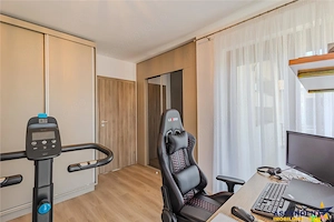 Distinsa, mobilata, echipata, gradina, curte, locuri parcare, Ghimbav, Brasov - imagine 17