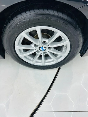 Bmw Seria 3 - imagine 9