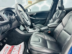 Volvo V40 - imagine 13