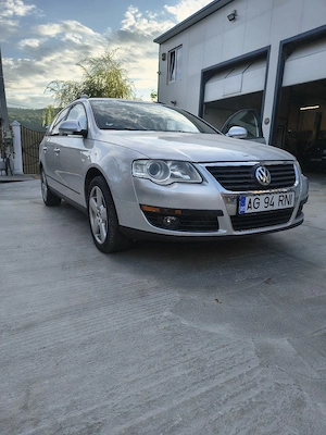 Vand Volkswagen passat B6 din 2010  - imagine 2
