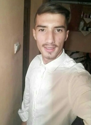 salut numele meu este valentin am 25 de anii