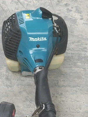 Makita cositoare usoara .Porneste usor.