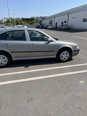 Skoda Octavia 1.9 TDI  AXR-2008-267000km - imagine 4