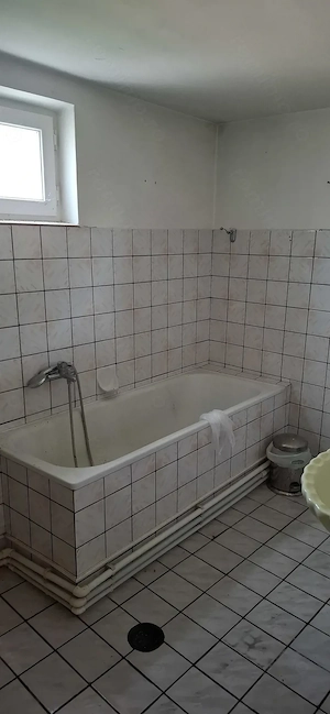 Casă 5 camere, zonă centrală, stradă liniștită   Călărași - imagine 7