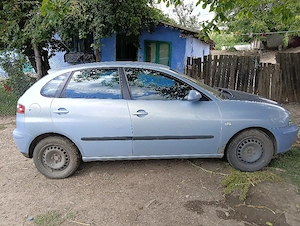 Seat ibiza 2004  1.4. benzina.   RADIATA - imagine 4