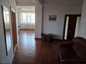 apartament central de inchiriat - imagine 2