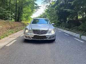 Mercedes-Benz E-Class W211 Facelift Avantgarde | 2.2 CDI 170 CP | Doar 241.000 KM reali | Automat