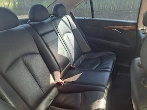 Mercedes-Benz E-Class W211 Facelift Avantgarde | 2.2 CDI 170 CP | Doar 241.000 KM reali | Automat - imagine 7