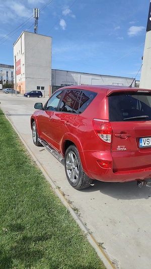Toyota RAV4 2006 | 2.2 Diesel | 4x4 | Dotări de Top (Piele, Trapă, Navigație) - imagine 3