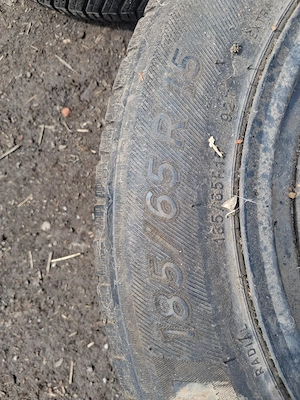 Vând 2 anvelope 185/65 R15, în stare bună, all-season. SE VÂND FĂRĂ JANTE!! - imagine 3