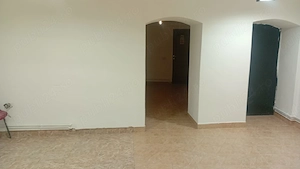inch spatiu demisol 2 cam (piata catedralei)