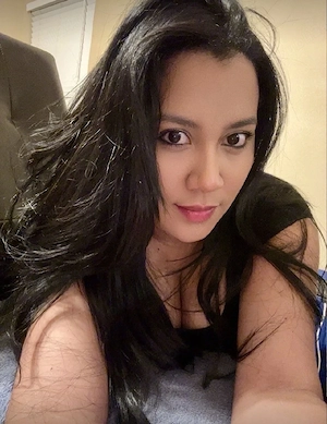 Total diferita poze reale recente bruneta milf bust .nr.4 forme rubisiene discretie dusi masaji sing