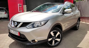 NISSAN QASHQAI 06 2015 N-Connecta  1.6 dCi  Navi Panoramic Led Camere Lane Front  Assist  