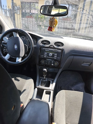 Vand ford focus 2 - imagine 3