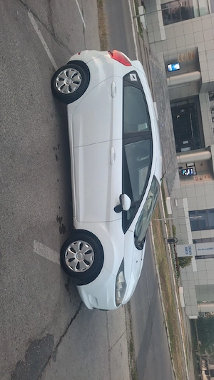 Ford Fiesta mk7 - imagine 5