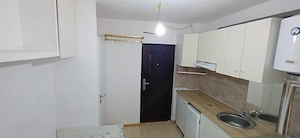 camera de închiriat 