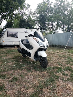 Honda forzza 300 cc 2017 - imagine 4
