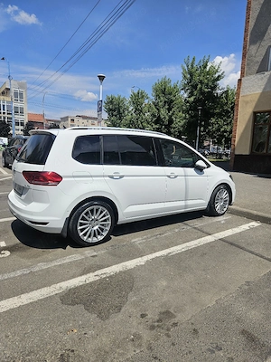 Volkswagen Touran 7 locuri 2.0 TDI  - imagine 2