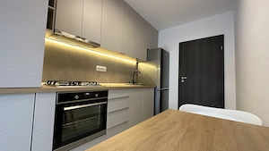 PROPRIETAR, Garsoniera deosebita, Moghioros Park Residence, metrou 5 min, mobilata complet si modern - imagine 10