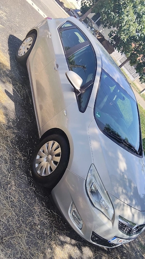    Opel Astra J 1.6 Benzină | 116 CP | 2010 | 212.140 km | Euro 5 | 3.200   Negociabil - imagine 7