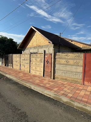 Casa de vanzare