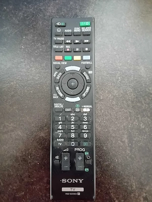 Vând telecomanda pentru televizoare Sony Bravia LCD