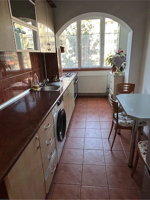 apartament 2 camere  - imagine 4