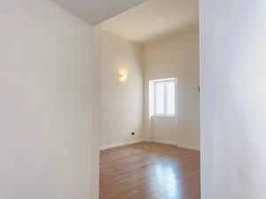 Apartament cu 3 camere, Ultracentral in Palatul Neumann - imagine 5