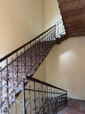 Apartament cu 3 camere, Ultracentral in Palatul Neumann - imagine 5