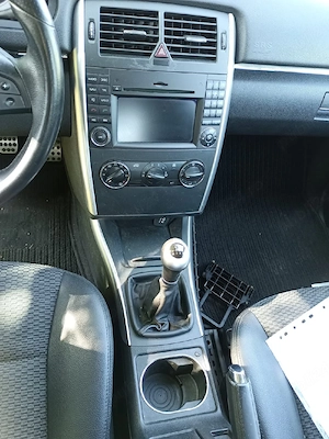 Mercedes B 200 - imagine 4