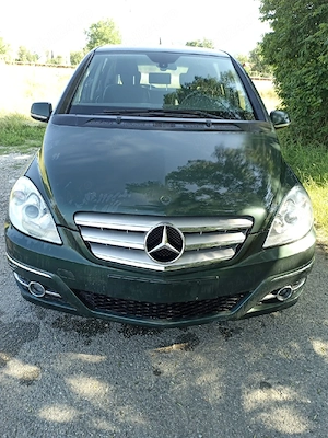 Mercedes B 200