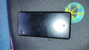LG K20 Negru