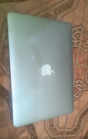Macbook Pro 13" Retina A1502 - Mid 2014 - i7 3 GHz, 8 GB, 128 GB ssd.