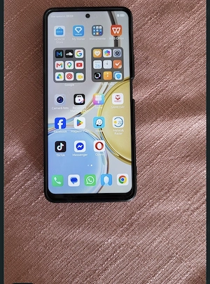 Honor Magic 4 lite in stare foarte bună 