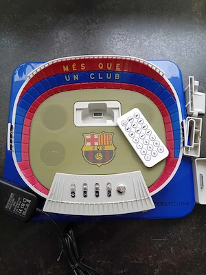 Macheta stadionului Nou Camp Barcelona;mp3 mp4  radio FM ceas