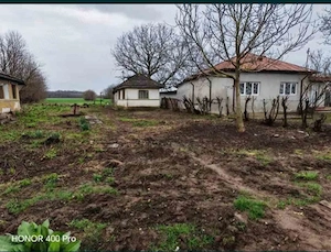 De Vânzare Casa cu Teren GENEROS  - imagine 2