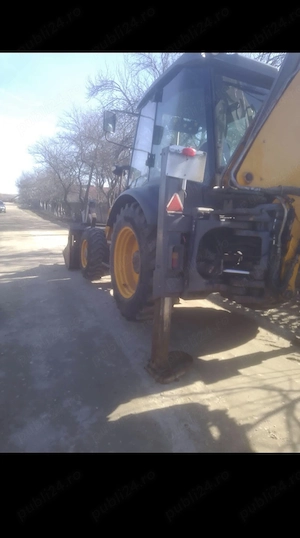 Buldoexcavator Terex 820  - imagine 9
